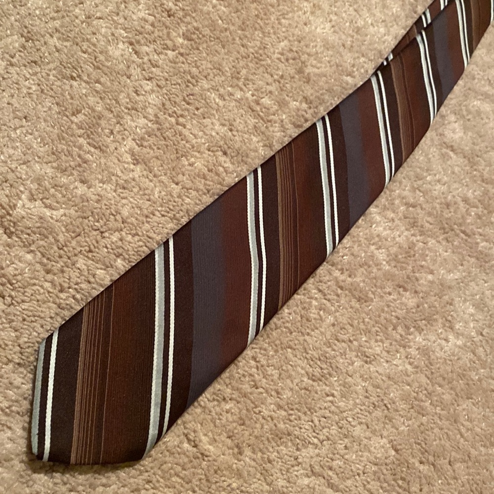 Skinny tie
